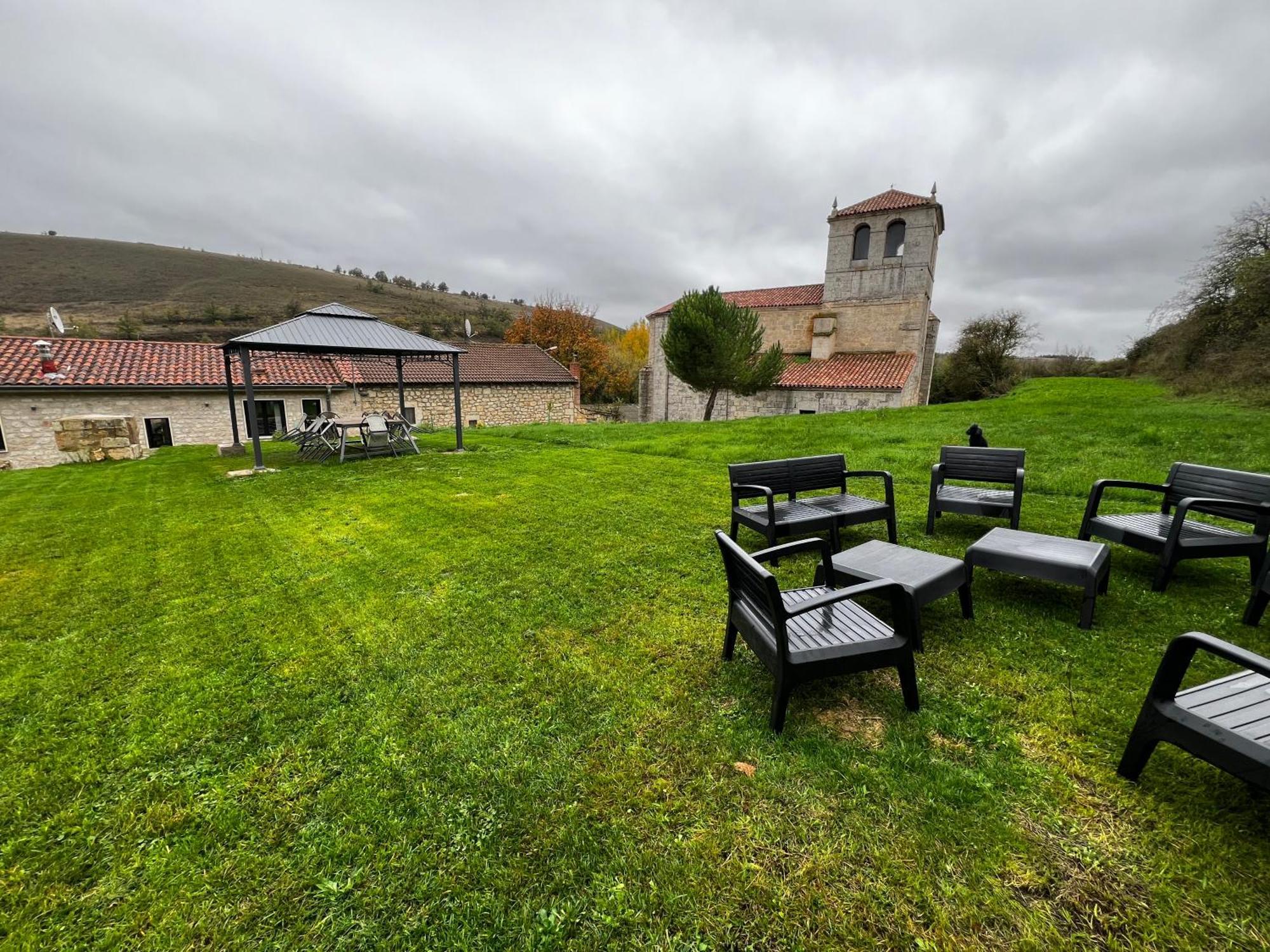 El Pecu Casa Rural Starfamiliar Bustillo Del Paramo Bagian luar foto